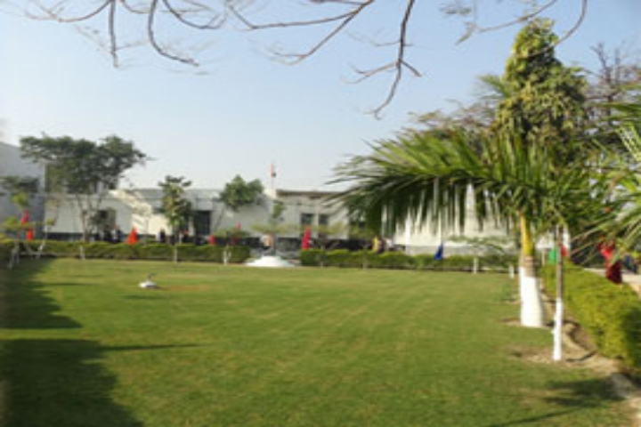 https://cache.careers360.mobi/media/colleges/social-media/media-gallery/22903/2019/1/1/Campus View of Shri Dronacharya PG College Dankaur_Campus-View.jpg